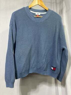 Tommy Jeans Heritage Badge Ribbed Knit Cotton Sweater in Blue